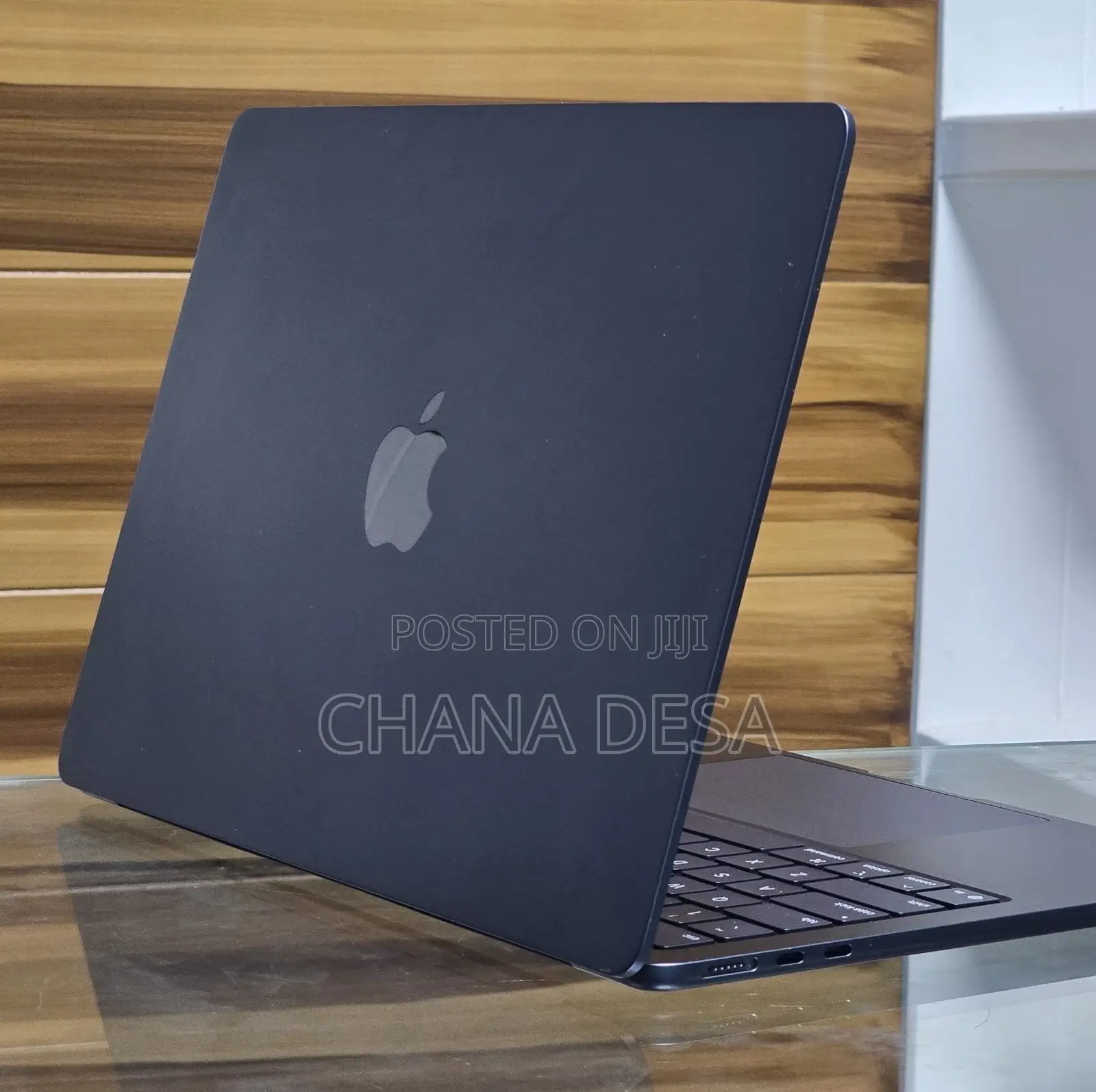 New Laptop Apple MacBook Air 2025 M4 13-inch 16GB Apple M4 SSD 256GB