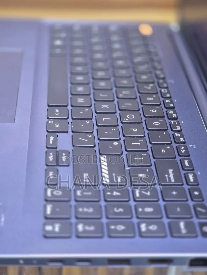 New Laptop Asus 16GB Intel Core i7 SSD 512GB