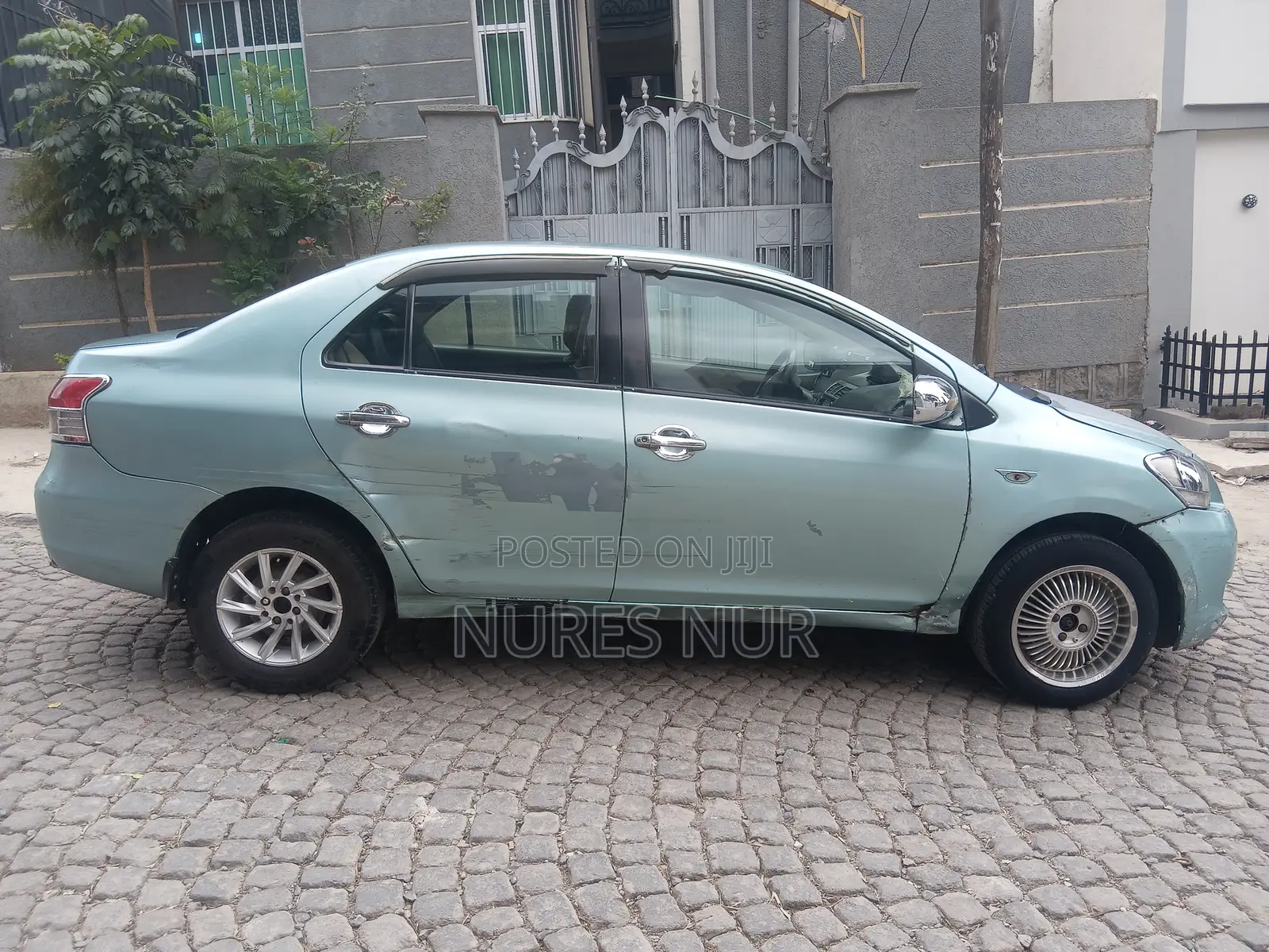 Toyota Yaris 2010 Blue