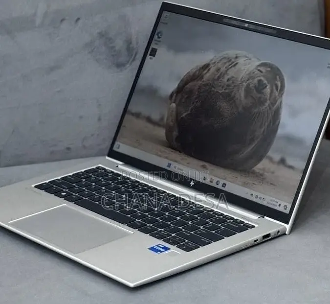 New Laptop HP EliteBook 840 G9 16GB Intel Core i7 SSD 512GB
