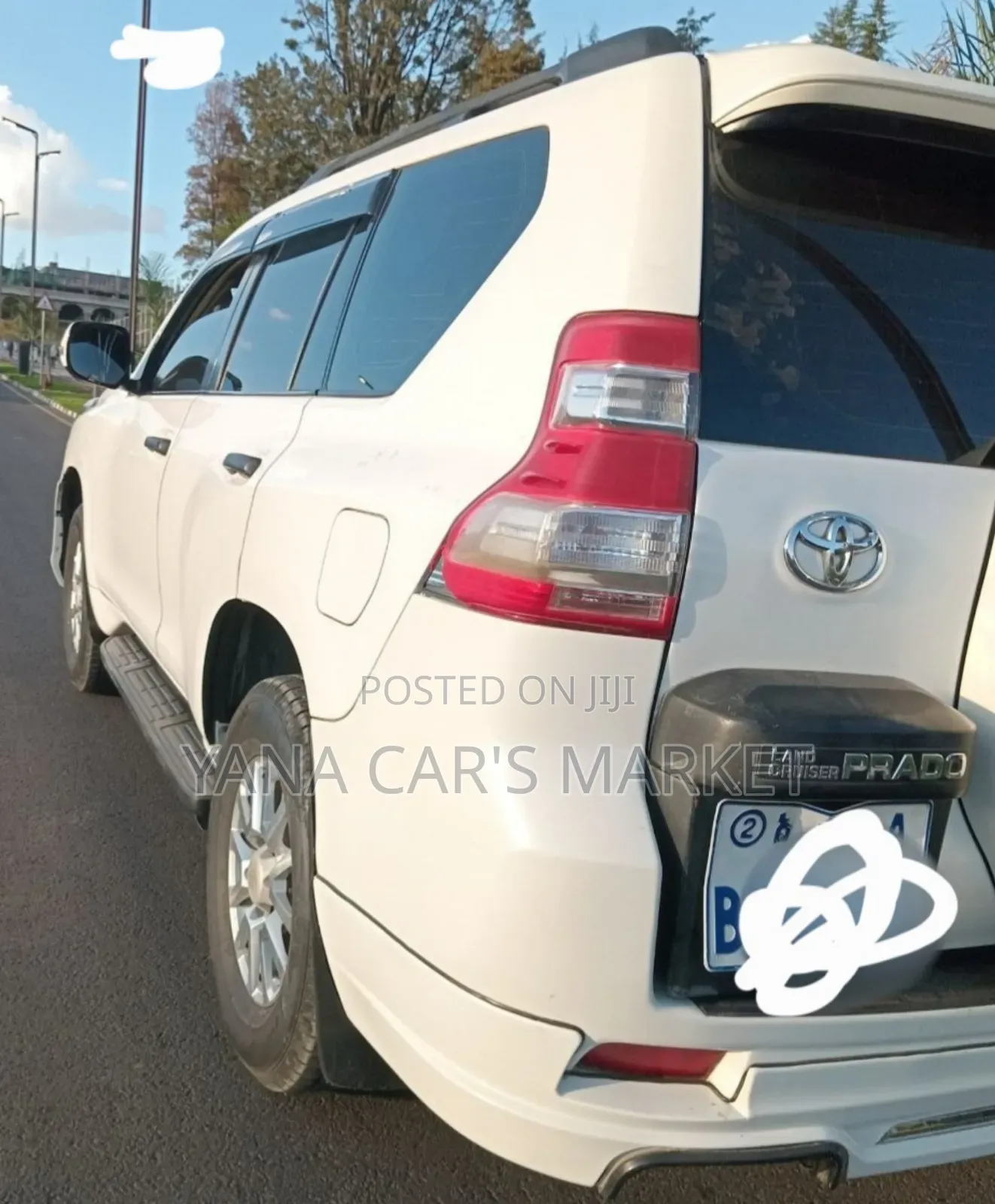 Toyota Land Cruiser Prado 2011 White