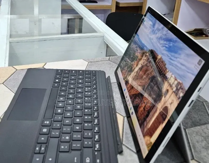 New Laptop Microsoft Surface Pro 7+ 16GB Intel Core i7 SSD 256GB