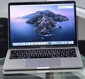 New Laptop Apple MacBook Pro 2019 16GB Intel Core i5 SSD 256GB