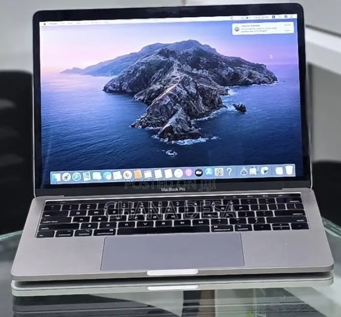 New Laptop Apple MacBook Pro 2019 16GB Intel Core i5 SSD 256GB