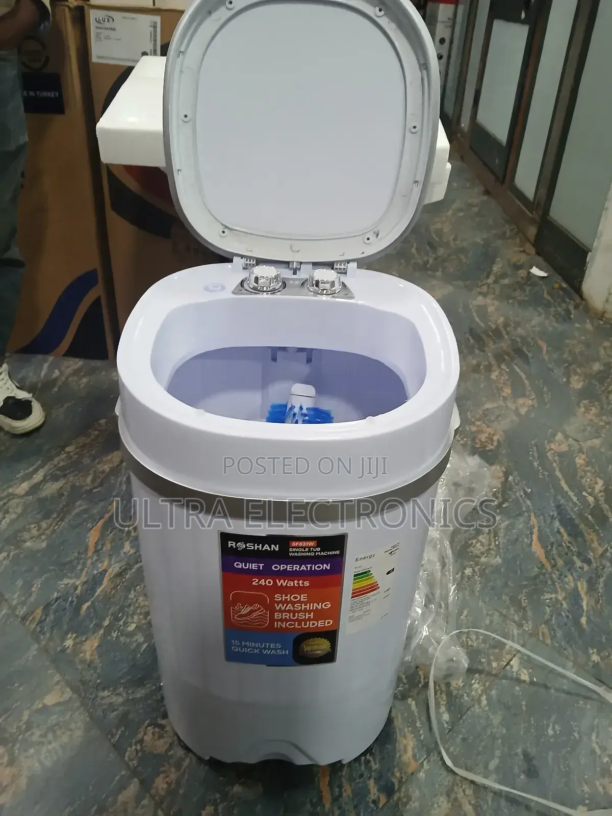 Roshan Single-Tub Washing Machine. Capacity: It Has a 4.0 Kg