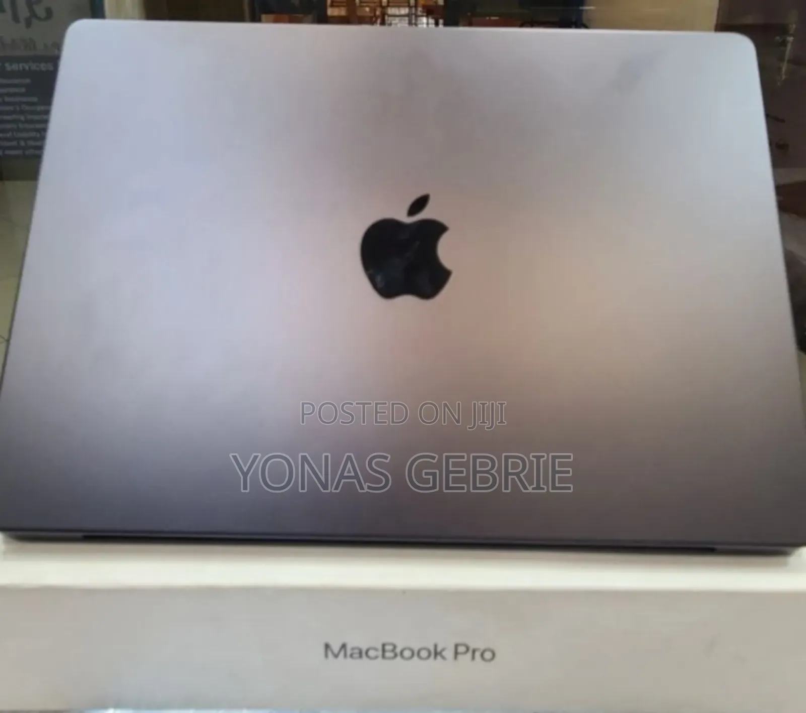 New Laptop Apple MacBook Pro 2025 M5 14-inch 16GB Apple M5 SSD 512GB