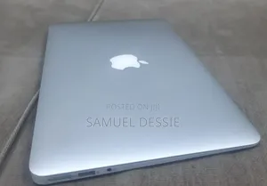 Laptop Apple MacBook Air 2015 4GB Intel Core i5 SSD 256GB