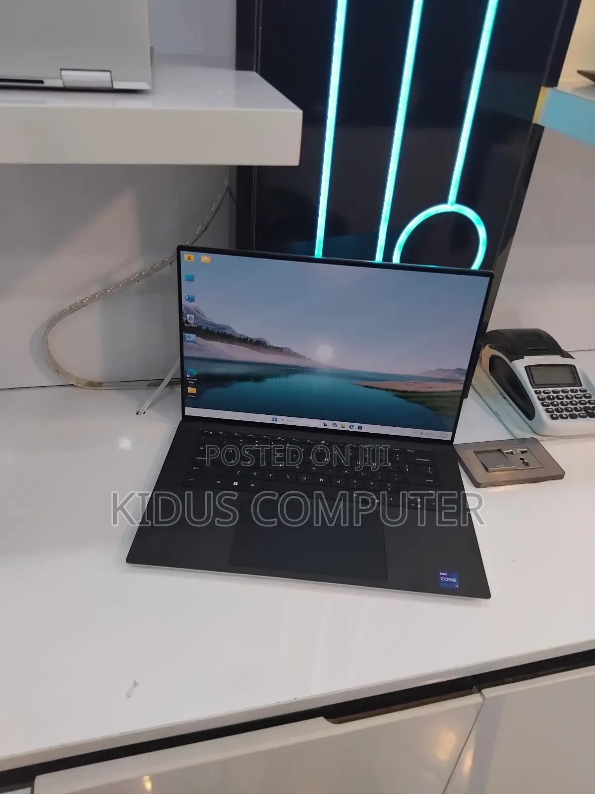 New Laptop Dell XPS 15 16GB Intel Core i7 SSD 512GB