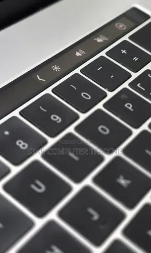 New Laptop Apple MacBook Pro 2016 16GB Intel Core i7 SSD 256GB