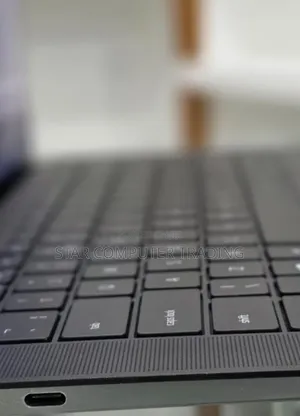 New Laptop Dell Precision 5560 16GB Intel Core i7 SSD 512GB