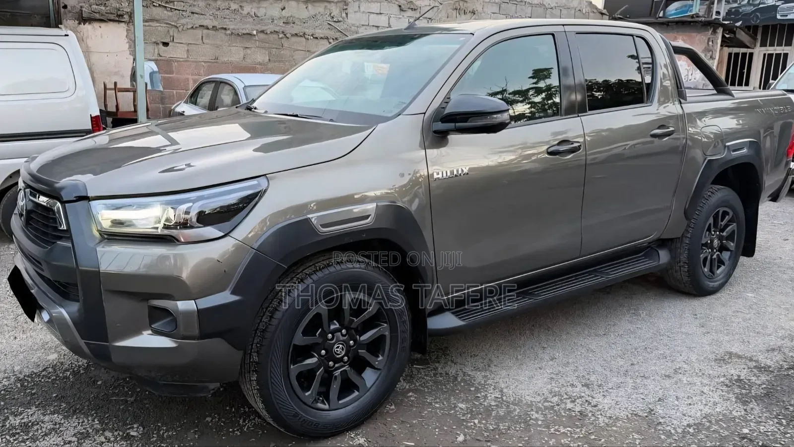 Toyota Hilux 2022 Green