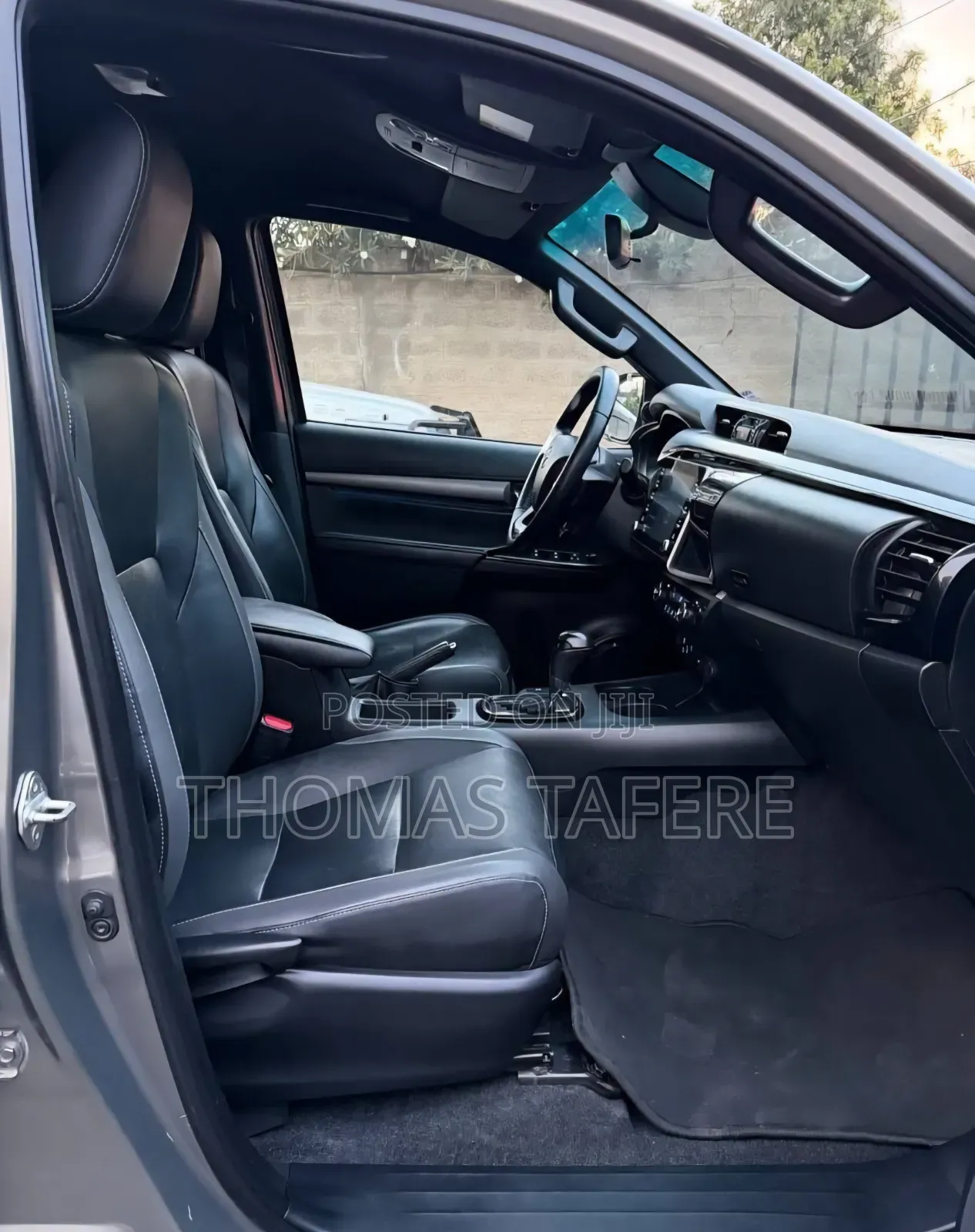 Toyota Hilux 2022 Green