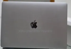New Laptop Apple MacBook Air 2020 M1 8GB Apple M1 SSD 256GB