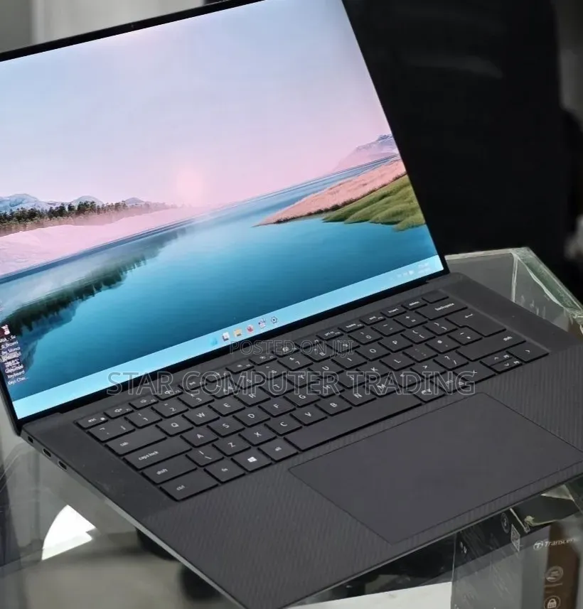 New Laptop Dell Precision 5550 16GB Intel Core i7 SSD 512GB