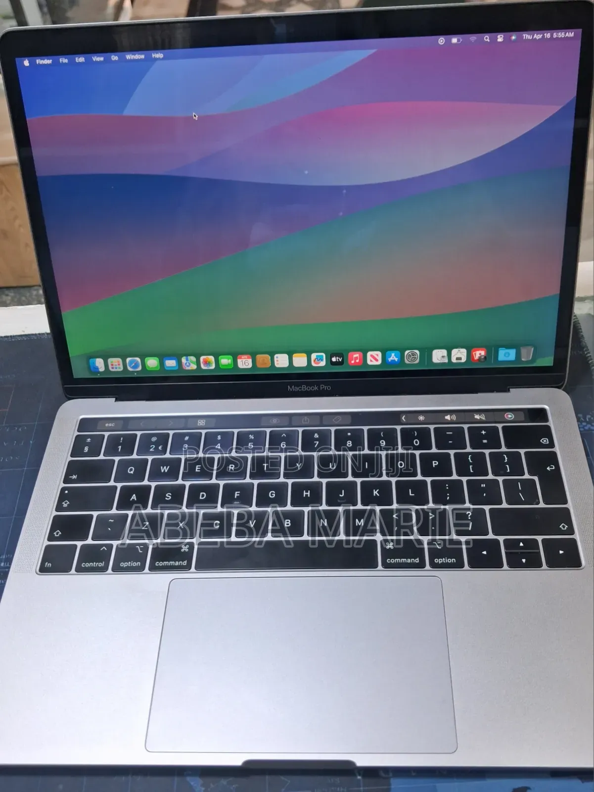 New Laptop Apple MacBook Pro 2019 8GB Intel Core i5 SSD 256GB