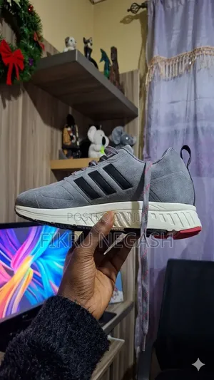Men's Adidas Grey Sneakers – Durable Stylish