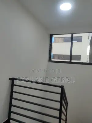 6bdrm House in G+2 House, Bole for rent