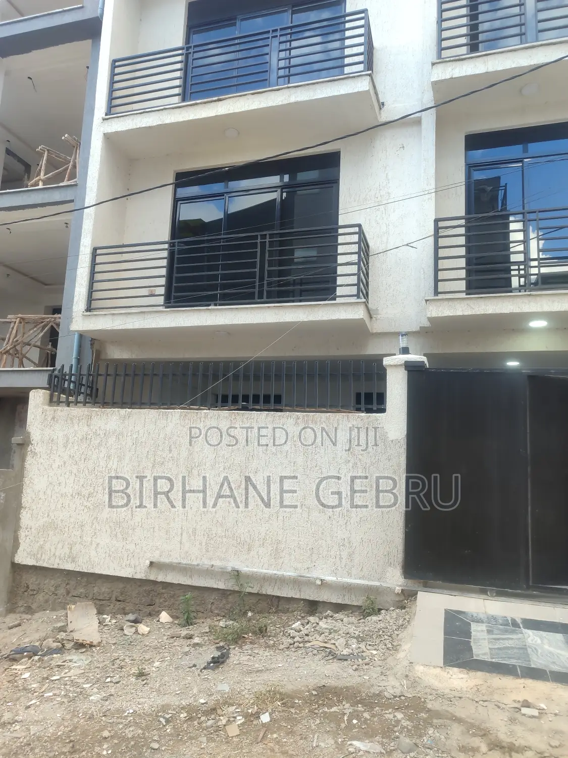 6bdrm House in G+2 House, Bole for rent