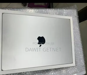 New Laptop Apple MacBook Air 2024 M3 13-inch 24GB Apple M3 SSD 512GB