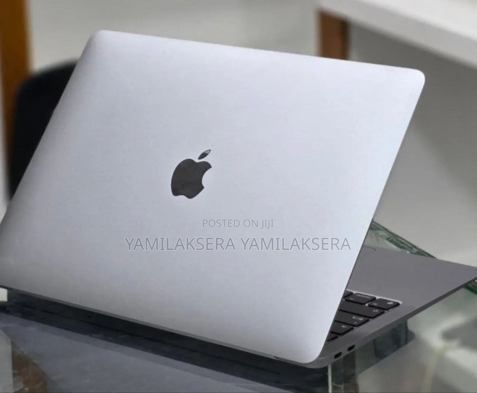 New Laptop Apple MacBook Air 2020 M1 16GB Apple M1 SSD 256GB