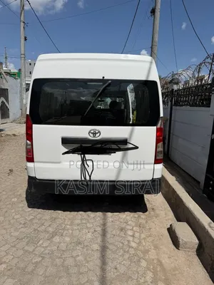 Toyota Grand HiAce 2020 White