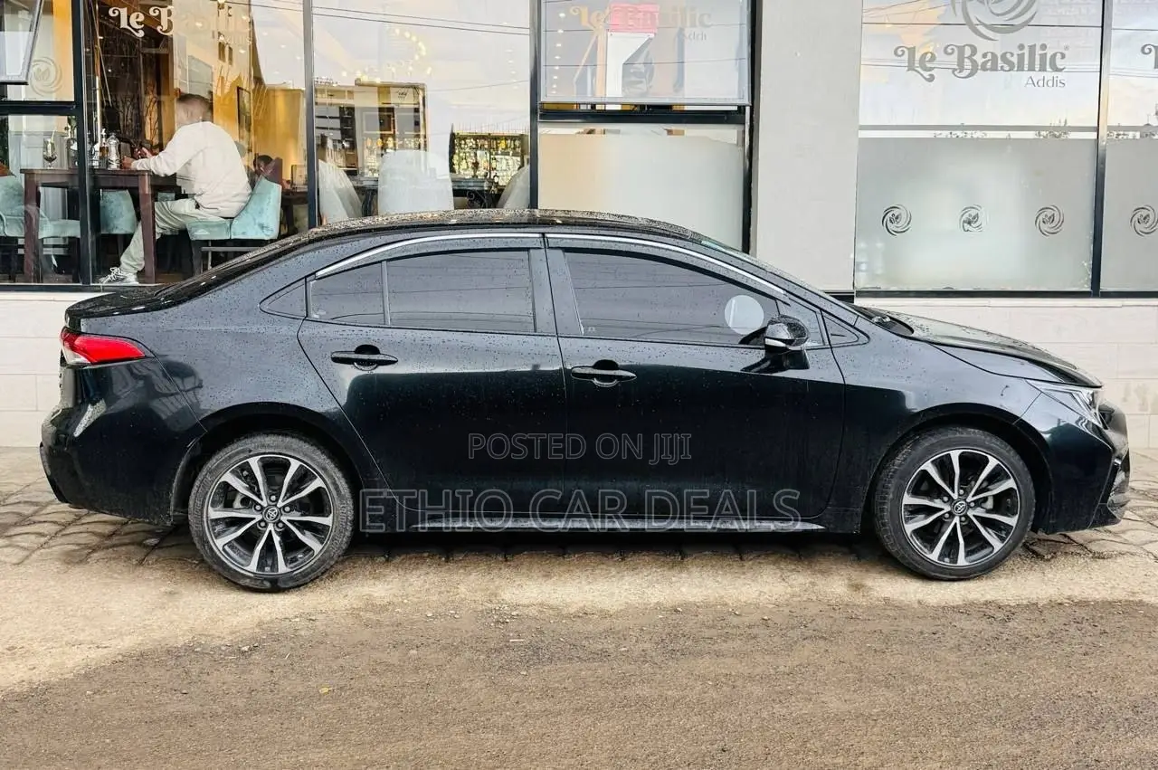 Toyota Corolla 2023 Black
