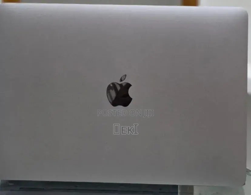 New Laptop Apple MacBook Air 2020 M1 8GB Apple M1 SSD 256GB
