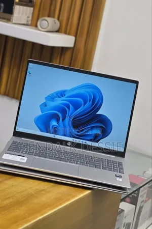 New Laptop HP 16GB Intel Core Ultra 7 SSD 512GB