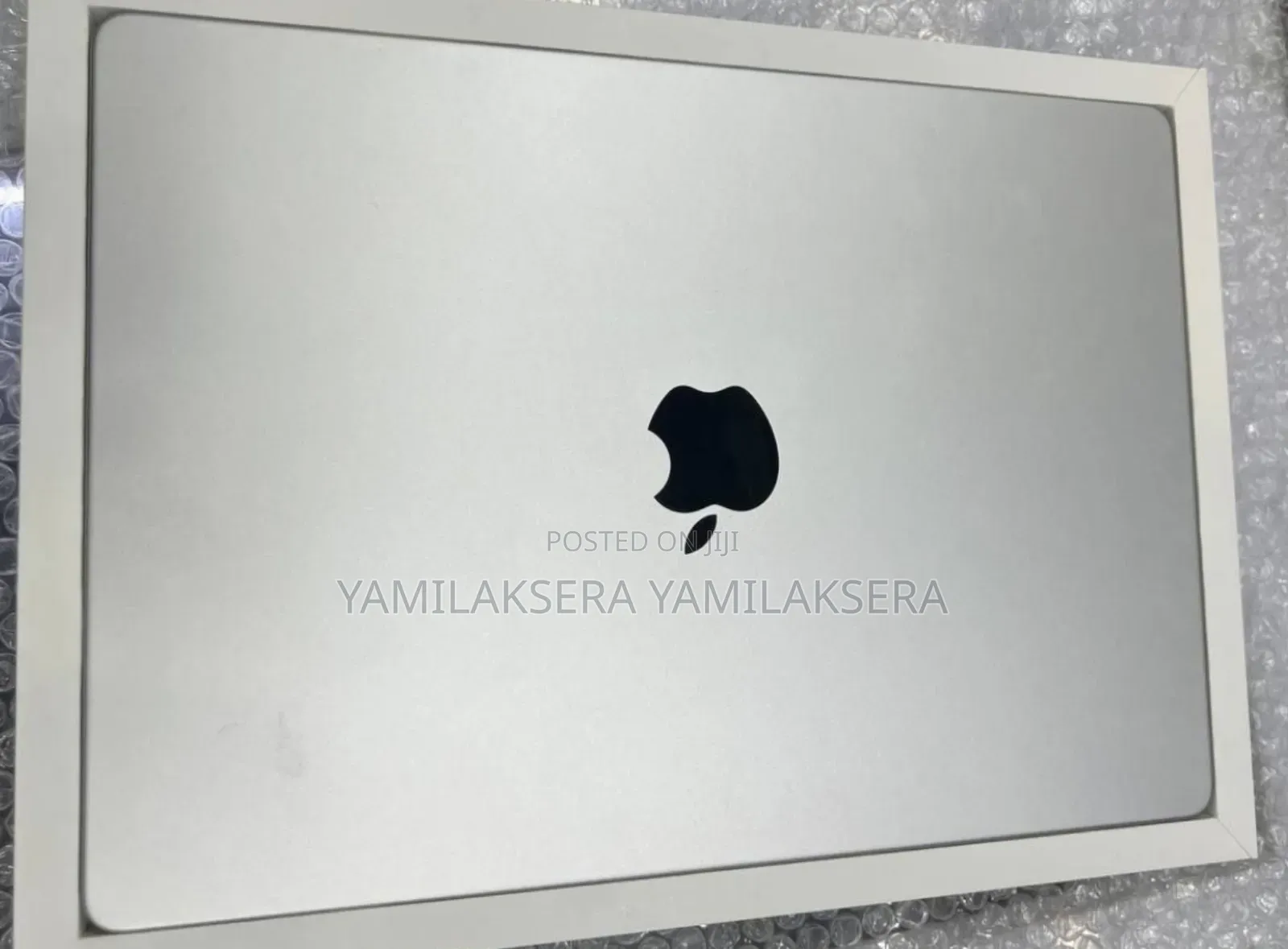 New Laptop Apple MacBook Air 2024 M3 13-inch 16GB Apple M3 SSD 512GB