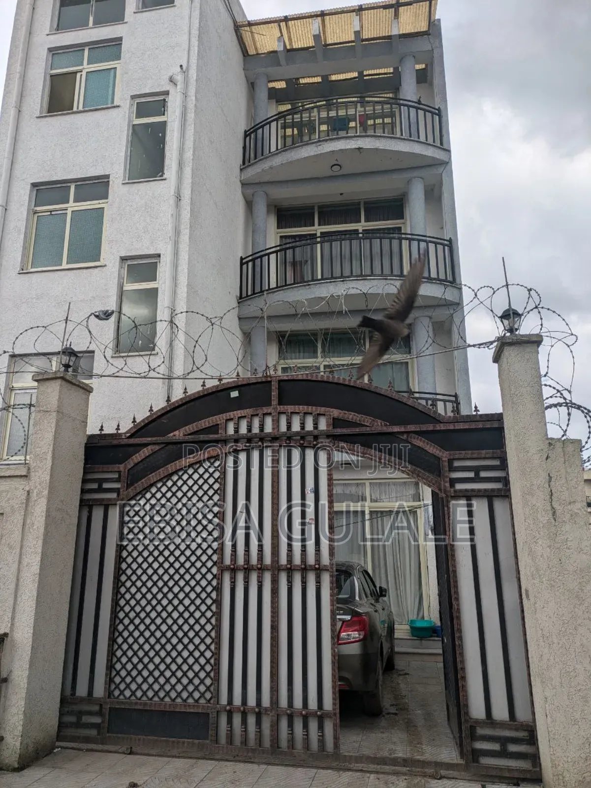 Furnished 7bdrm Farm House in Yeka for sale
