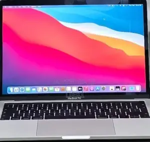 New Laptop Apple MacBook Pro 2019 16GB Intel Core i7 SSD 256GB