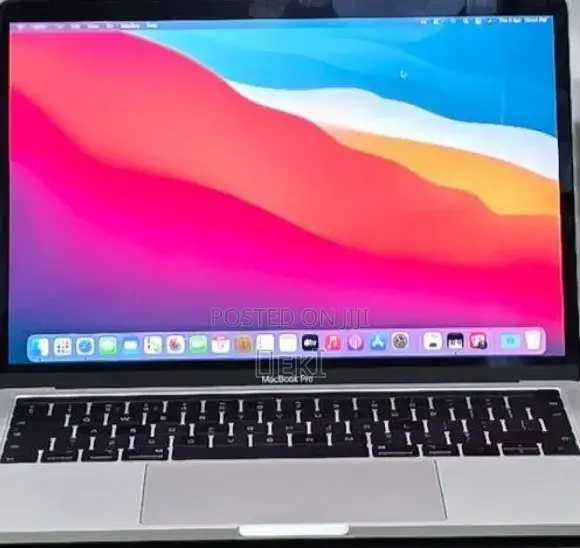 New Laptop Apple MacBook Pro 2019 16GB Intel Core i7 SSD 256GB