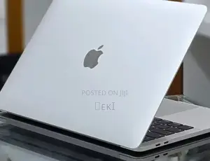 New Laptop Apple MacBook Pro 2019 16GB Intel Core i7 SSD 256GB