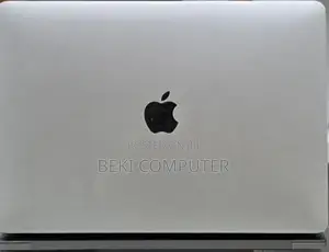 New Laptop Apple MacBook Pro 2019 16GB Intel Core i7 SSD 256GB