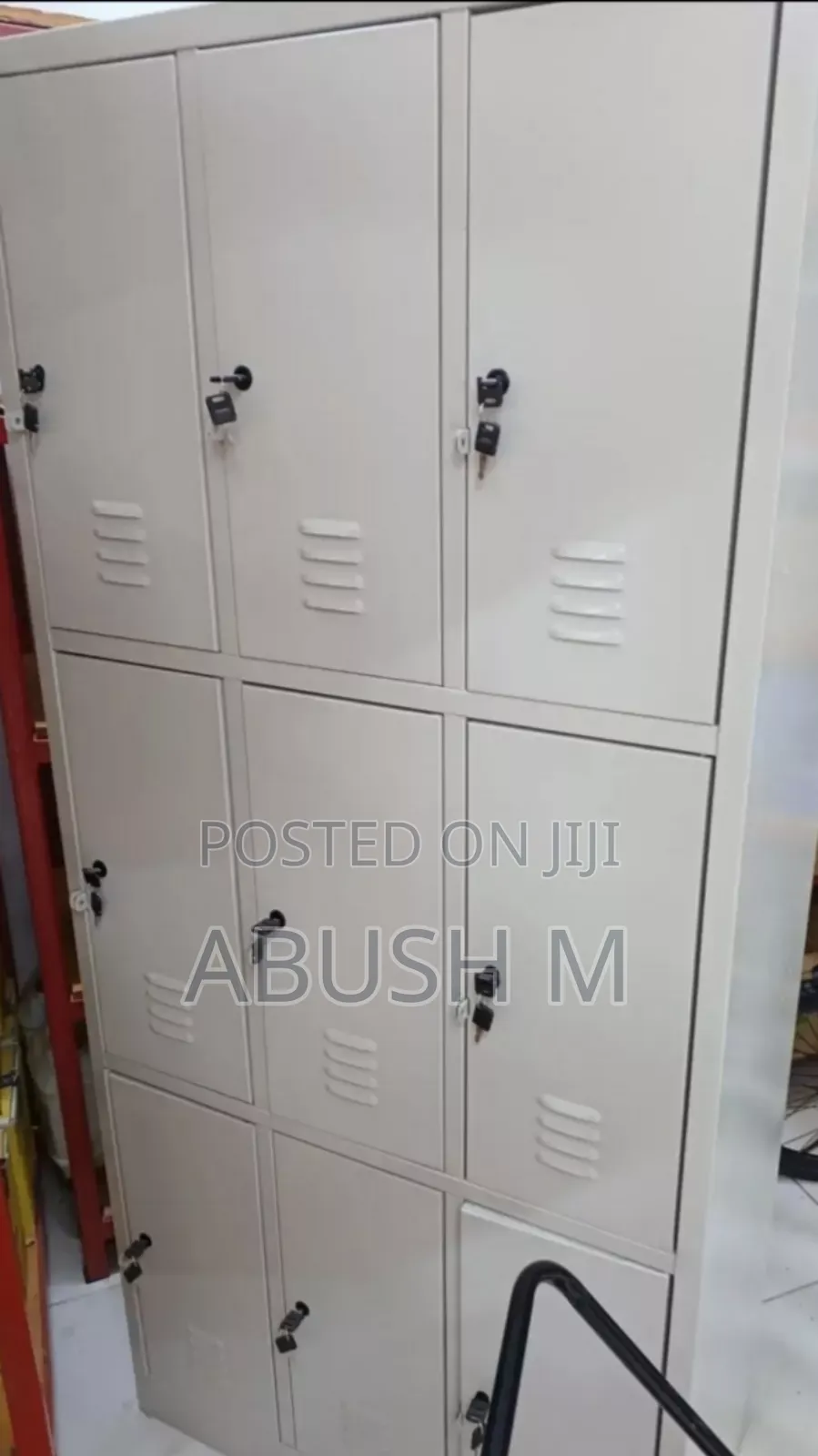 Locker(9 Doors