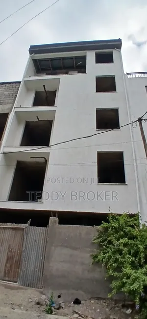 8bdrm House in Haile Garment, Nifas Silk-Lafto for sale