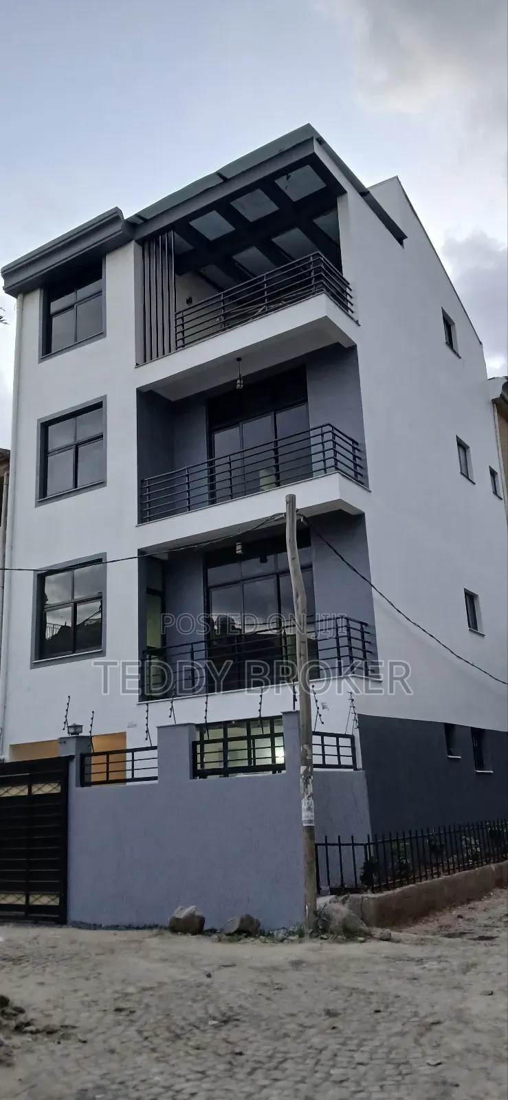 9bdrm House in Haile Garment, Nifas Silk-Lafto for sale
