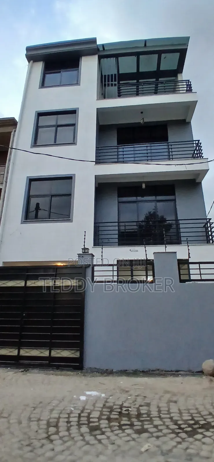 9bdrm House in Haile Garment, Nifas Silk-Lafto for sale