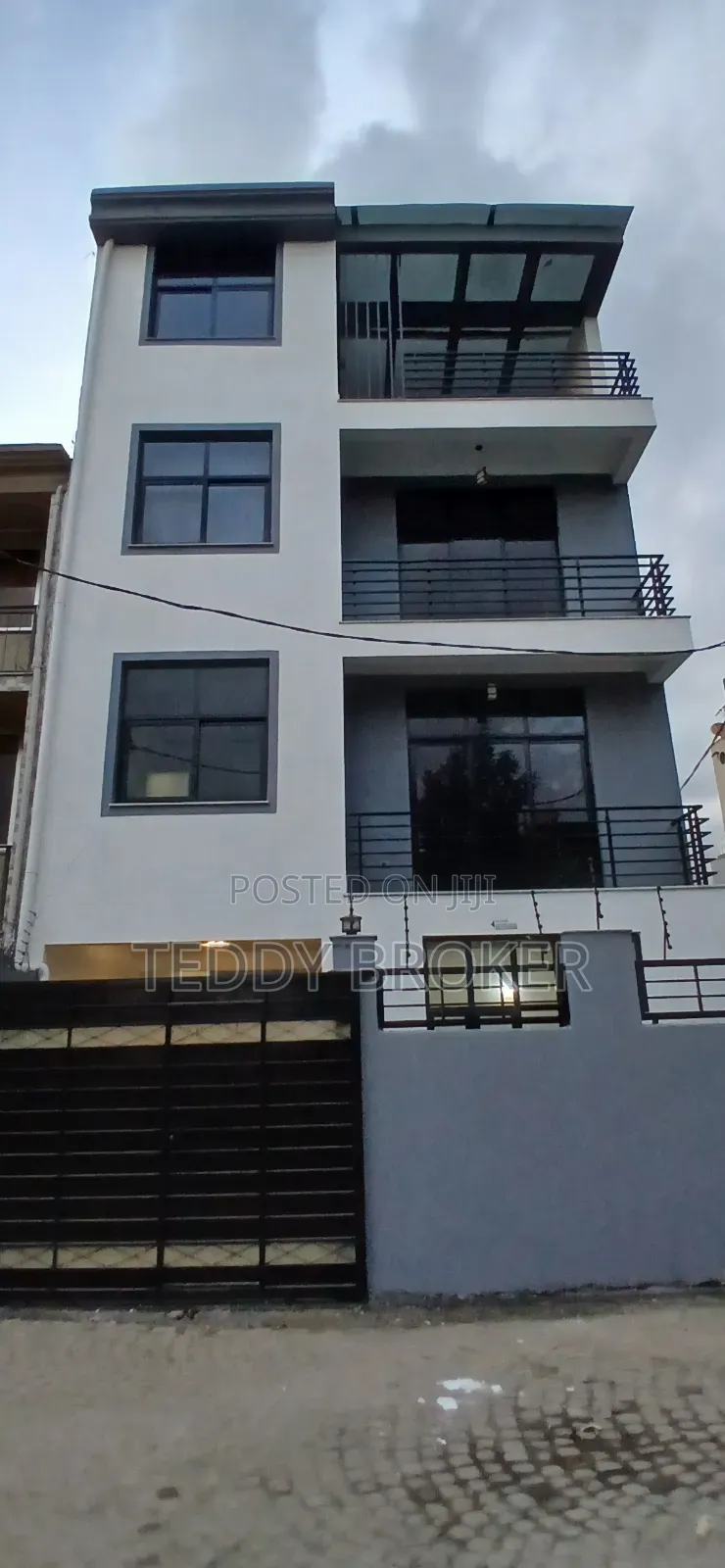 9bdrm House in Haile Garment, Nifas Silk-Lafto for sale