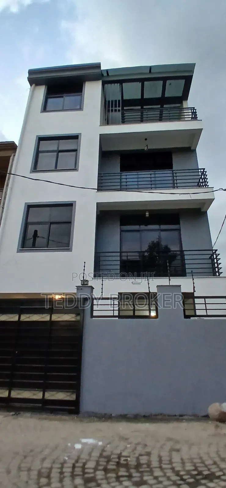 9bdrm House in Haile Garment, Nifas Silk-Lafto for sale