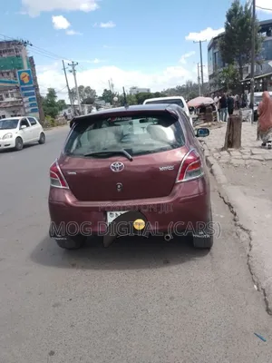 Toyota Yaris 2010 Burgundy