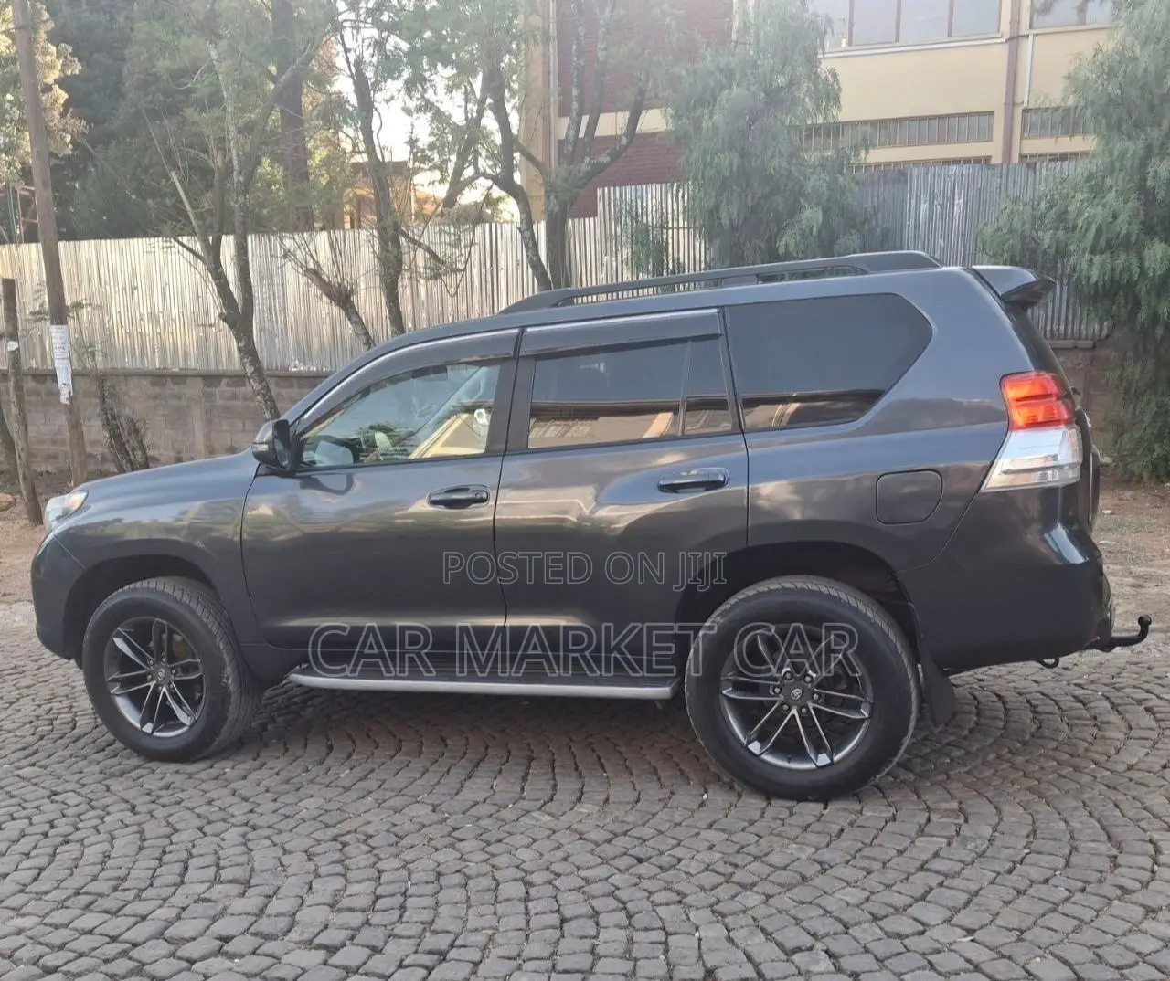 Toyota Land Cruiser Prado 3.0 TD 2012 Gray
