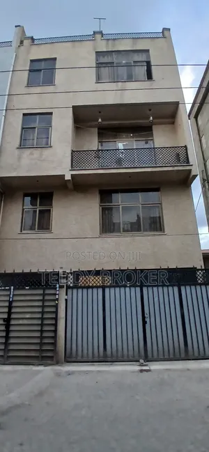 7bdrm House in Hsile Garment, Nifas Silk-Lafto for sale