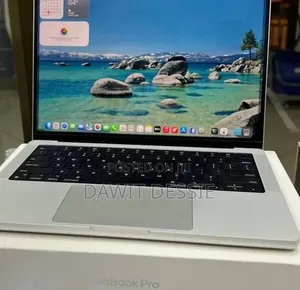 New Laptop Apple MacBook Air 2024 M3 15-inch 24GB Apple M3 SSD 512GB