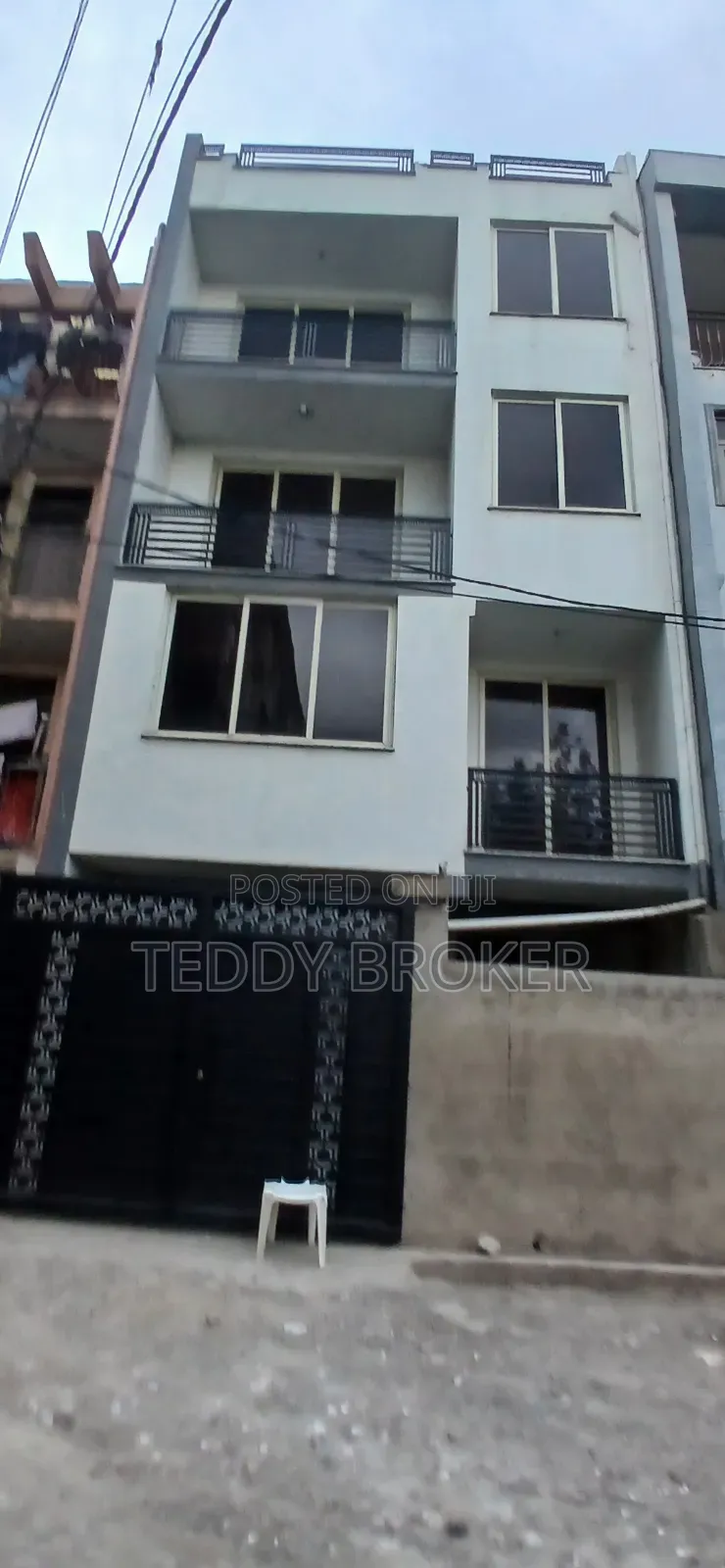 8bdrm House in Haile Garment, Nifas Silk-Lafto for sale