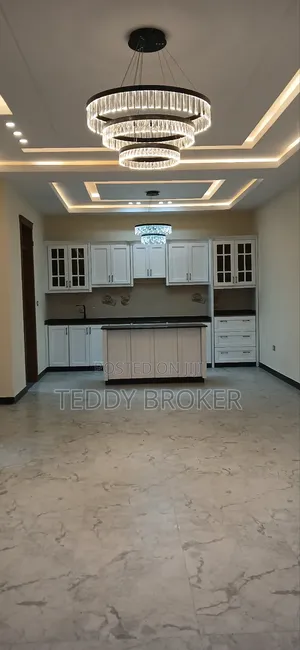 11bdrm House in Lafto for sale