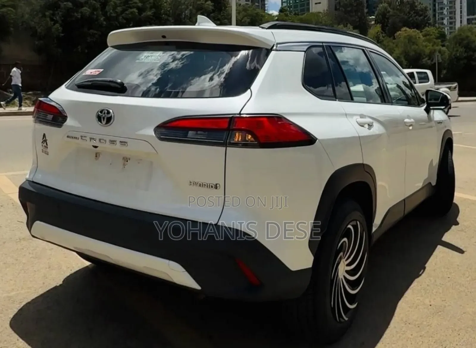 Toyota Corolla Cross Hybrid 2023 White