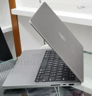 New Laptop Apple MacBook Pro 2021 M1 32GB Apple M1 Pro SSD 512GB