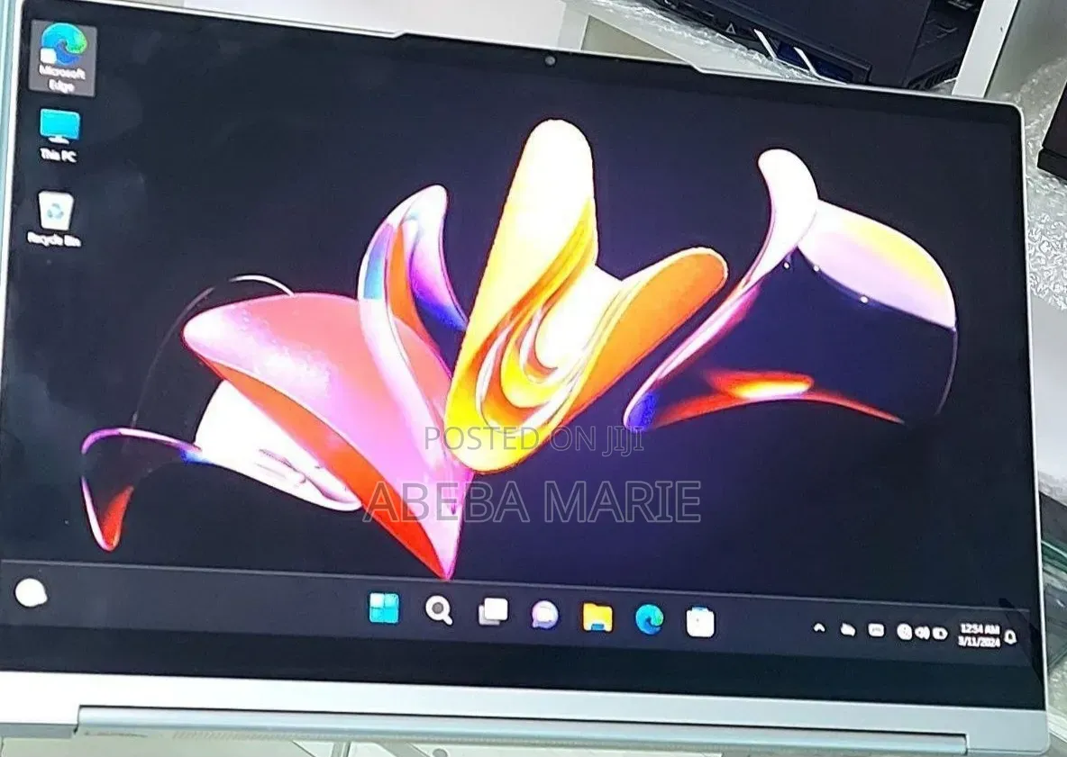 New Laptop Lenovo Yoga 9i 16GB Intel Core i7 SSD 512GB