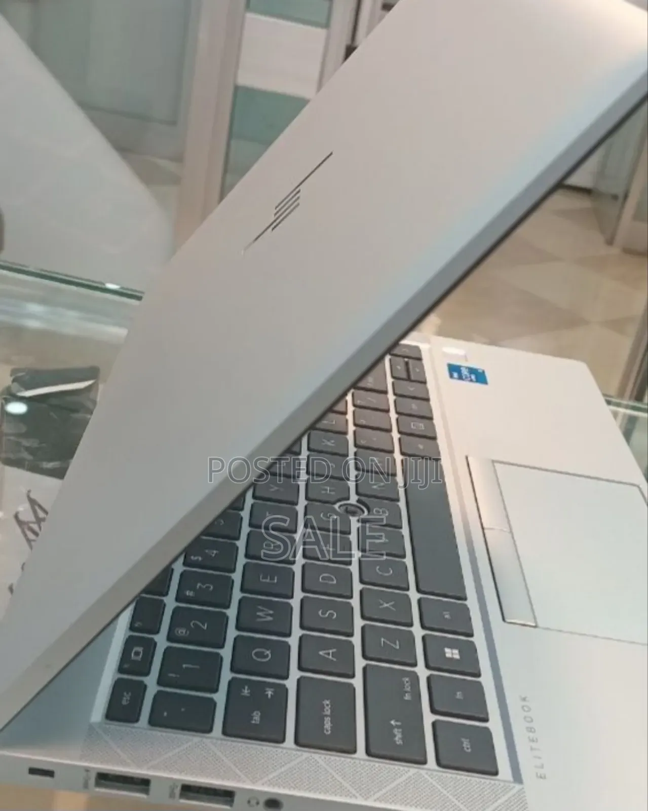 New Laptop HP EliteBook 840 G8 16GB Intel Core i5 SSD 512GB